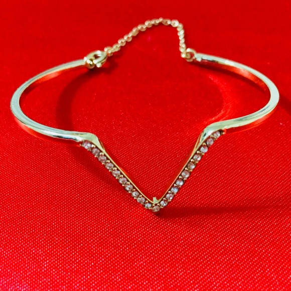 NEW VICTORIA SECRET NECKLACE & BRACELET SET IN BOX - Picture 2 of 5